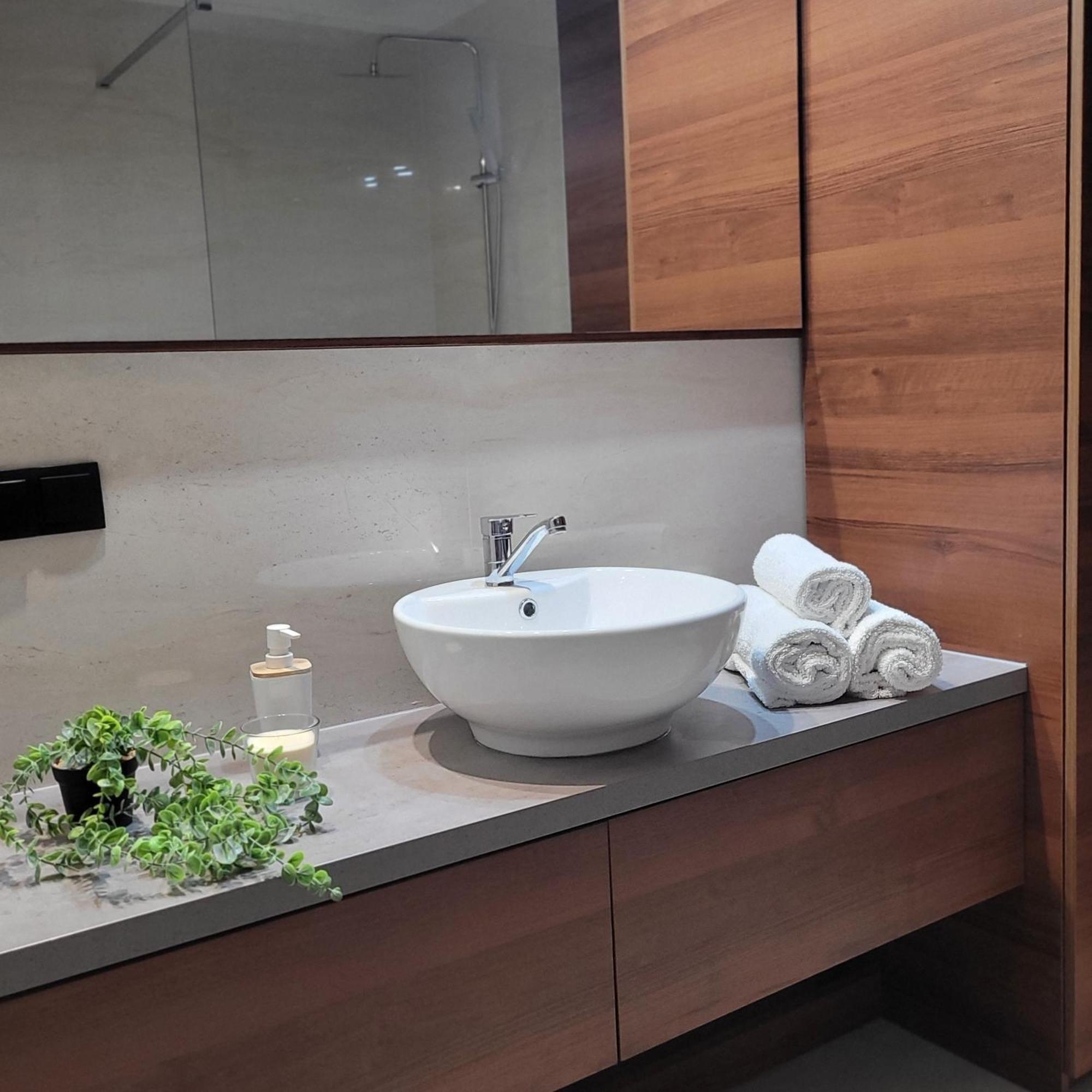 פילה Niron Apartament Kapucynska מראה חיצוני תמונה