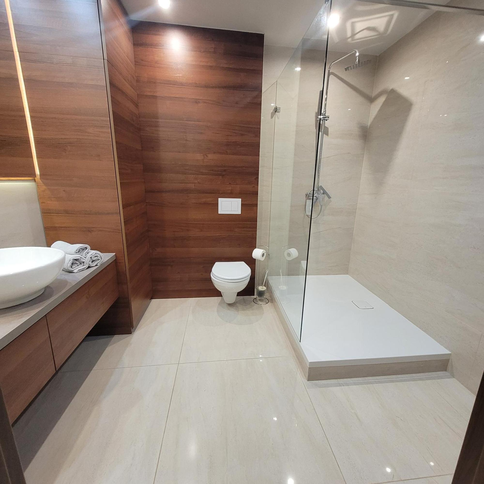 פילה Niron Apartament Kapucynska מראה חיצוני תמונה